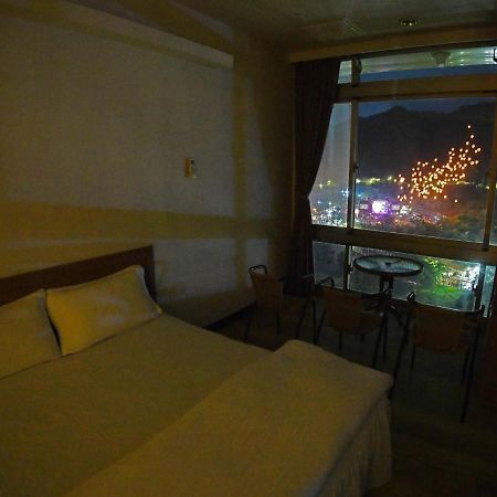 Very Happy Homestay Pingxi Bagian luar foto